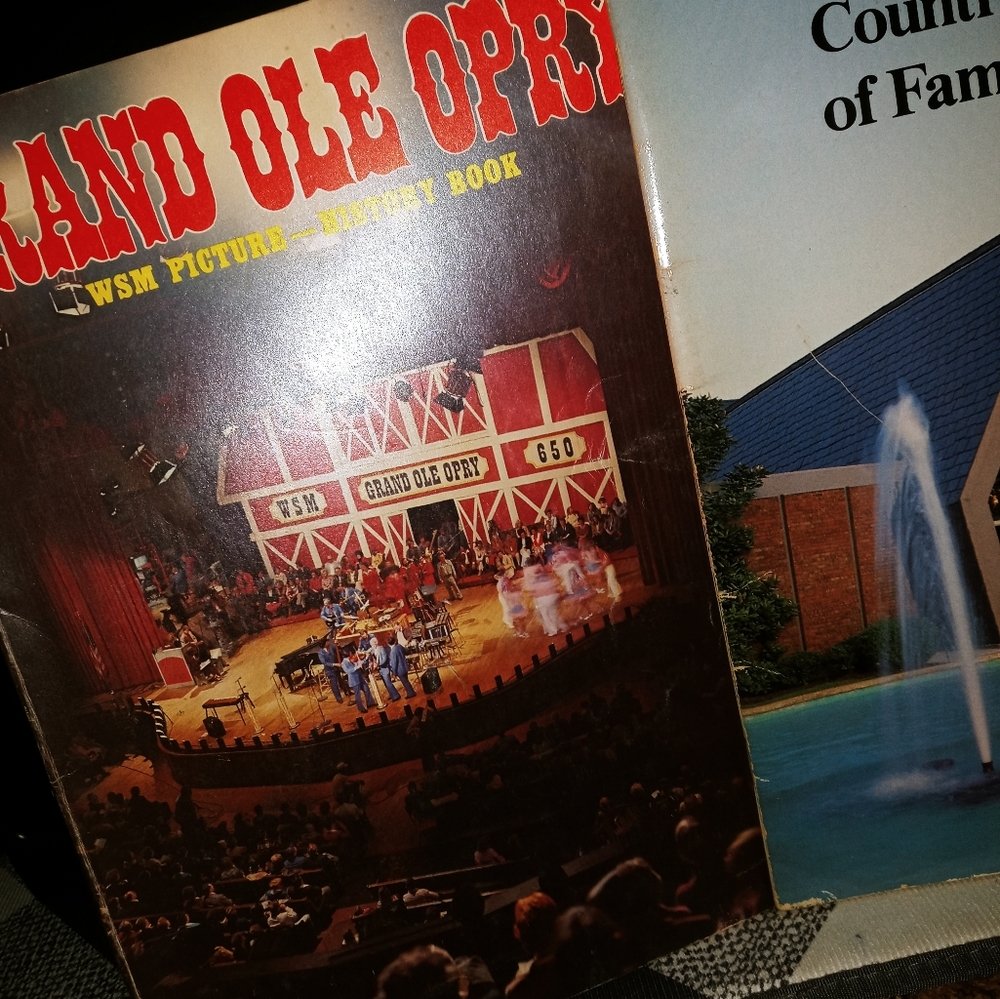 2 Ant Country Books
